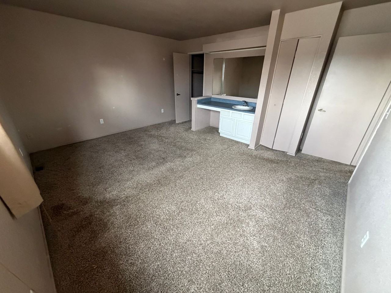 2914 Millice Ave - Photo 2 of 13