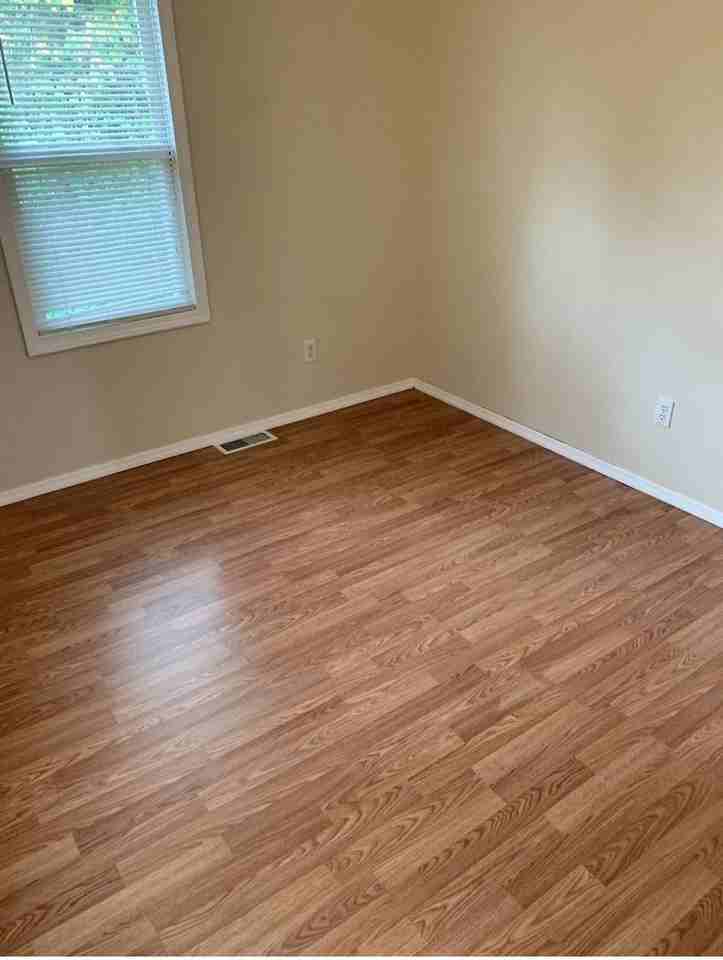 120 Bluff Cir - Photo 3 of 6