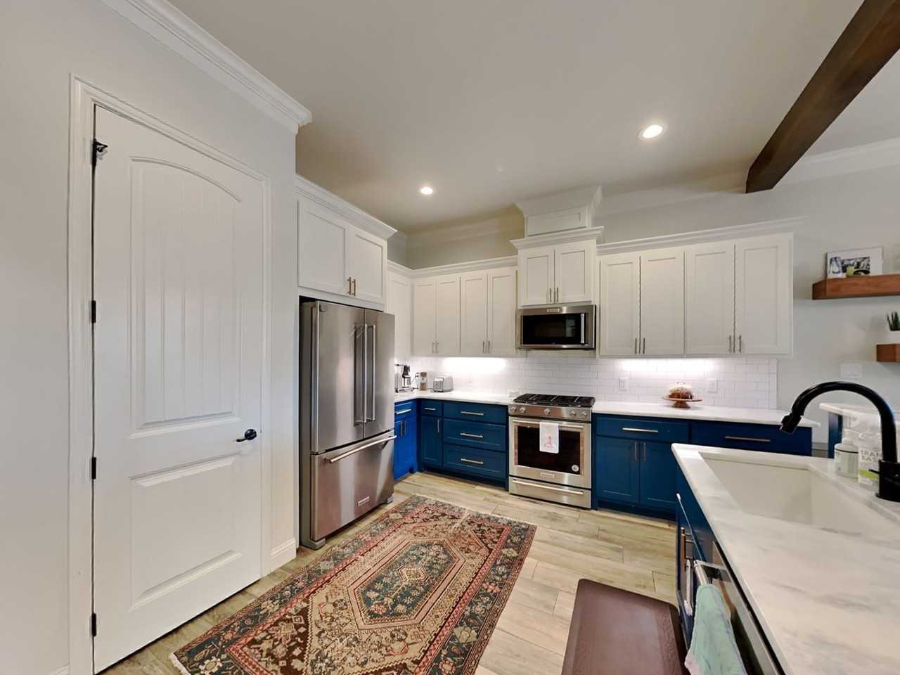 3933 Linden Ave - Photo 5 of 18