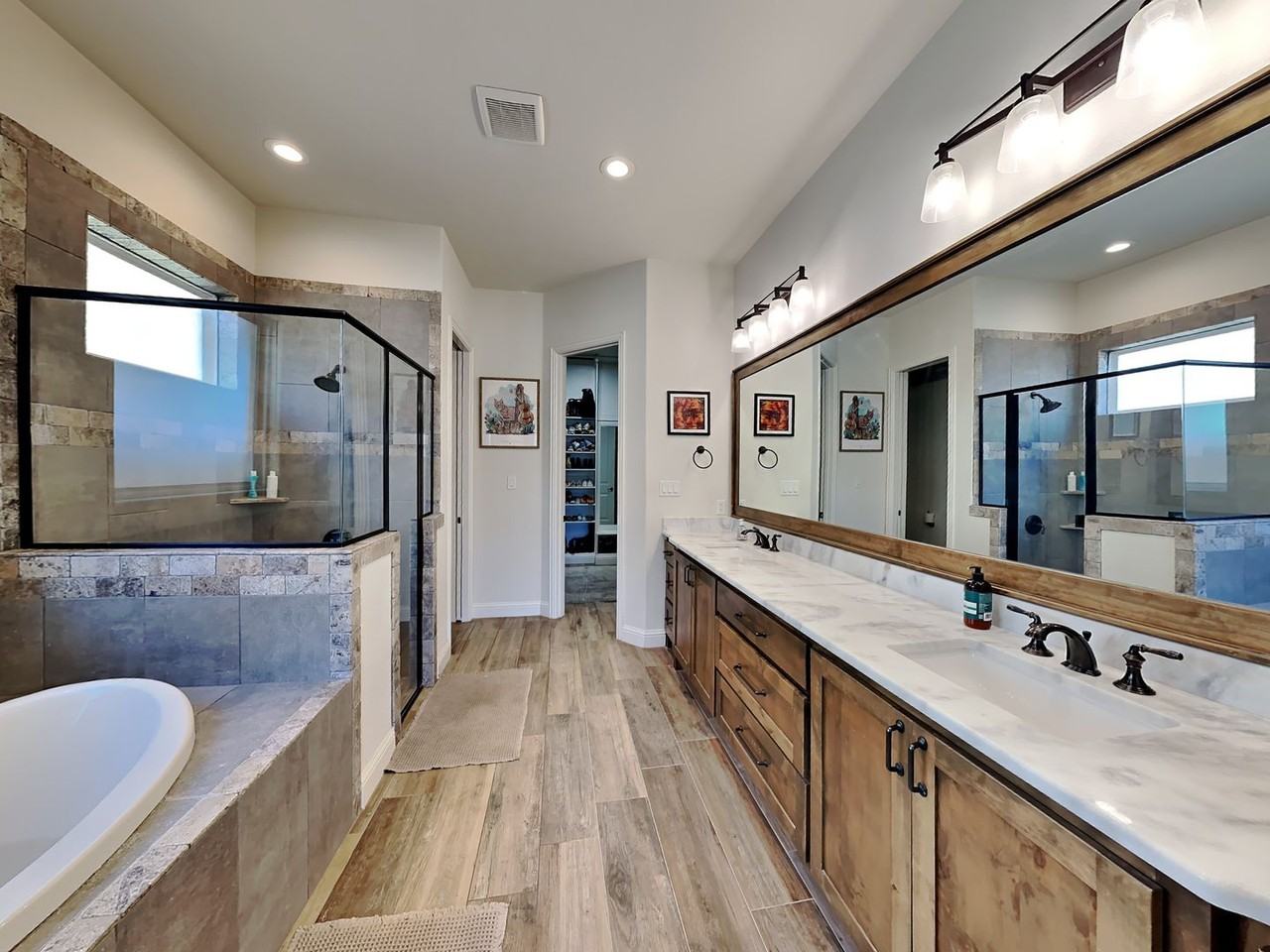 3933 Linden Ave - Photo 6 of 18