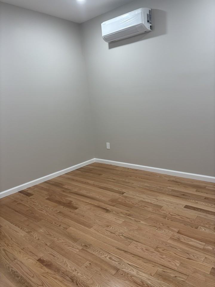 32 Rose St #2 - Photo 5 of 8