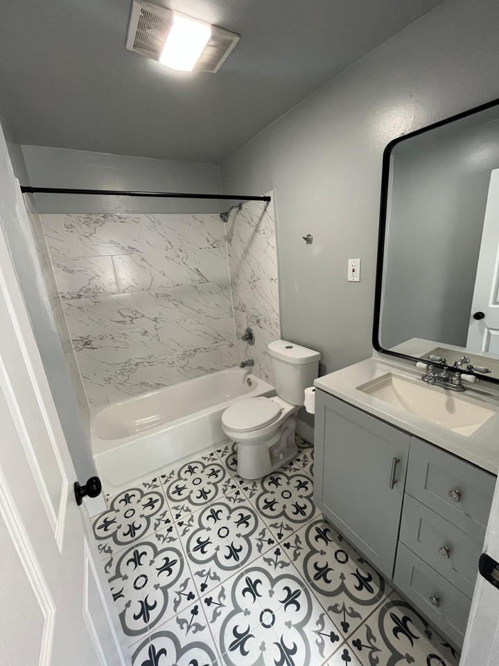 515 Leboeuf St #515 - Photo 5 of 11