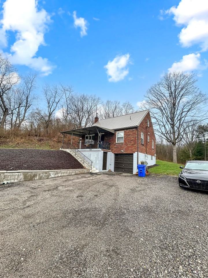 7230 Noblestown Rd - Photo 4 of 50