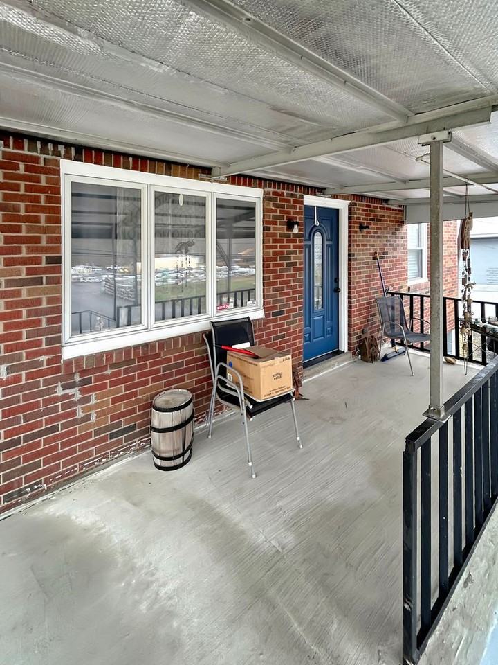 7230 Noblestown Rd - Photo 5 of 50