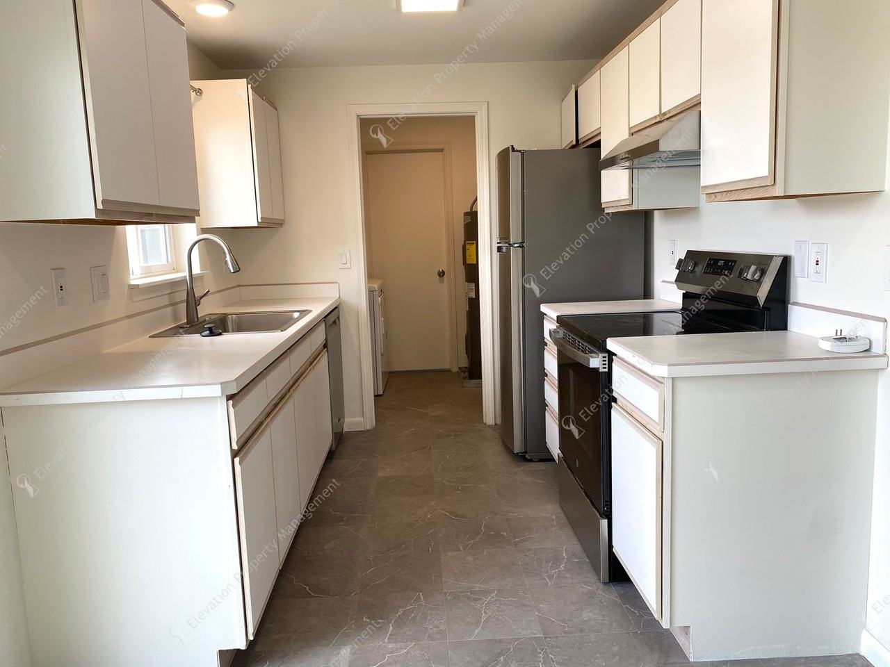 2825 Sw Umatilla Ave - Photo 5 of 24