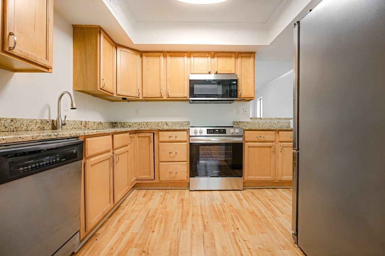 1847 Gray Ridge Cv #2 - Photo 5 of 26