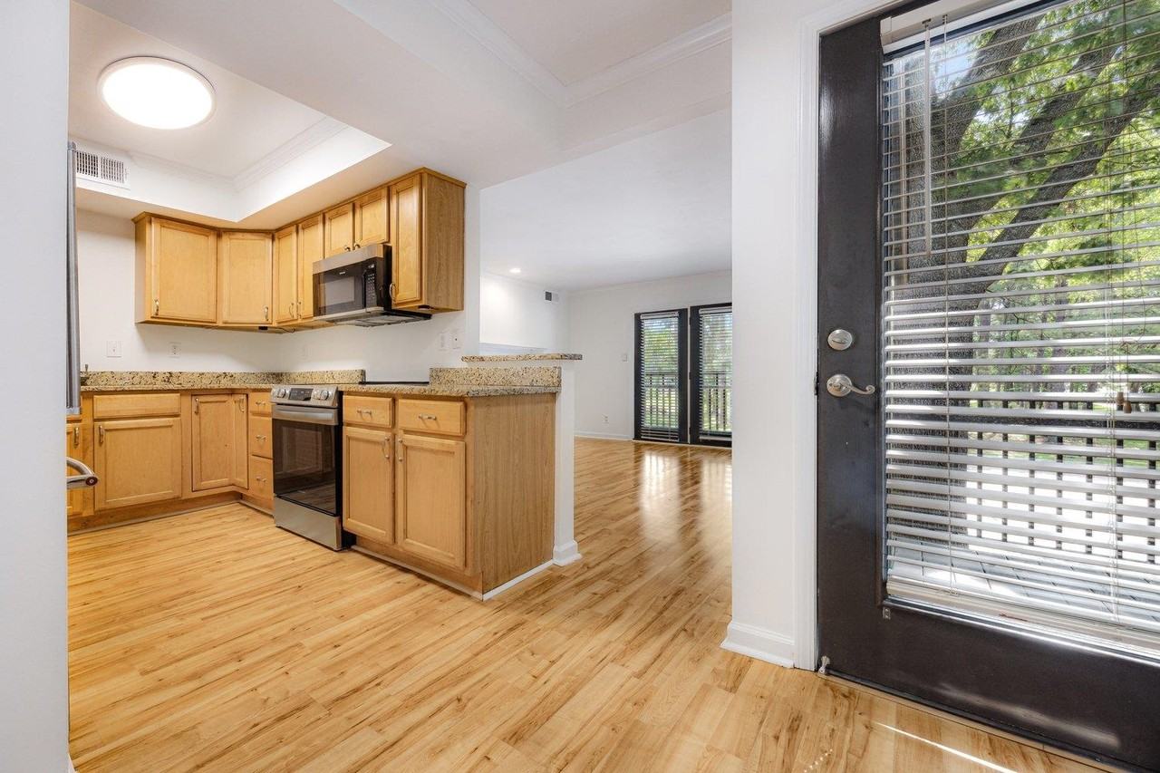 1847 Gray Ridge Cv #2 - Photo 7 of 26