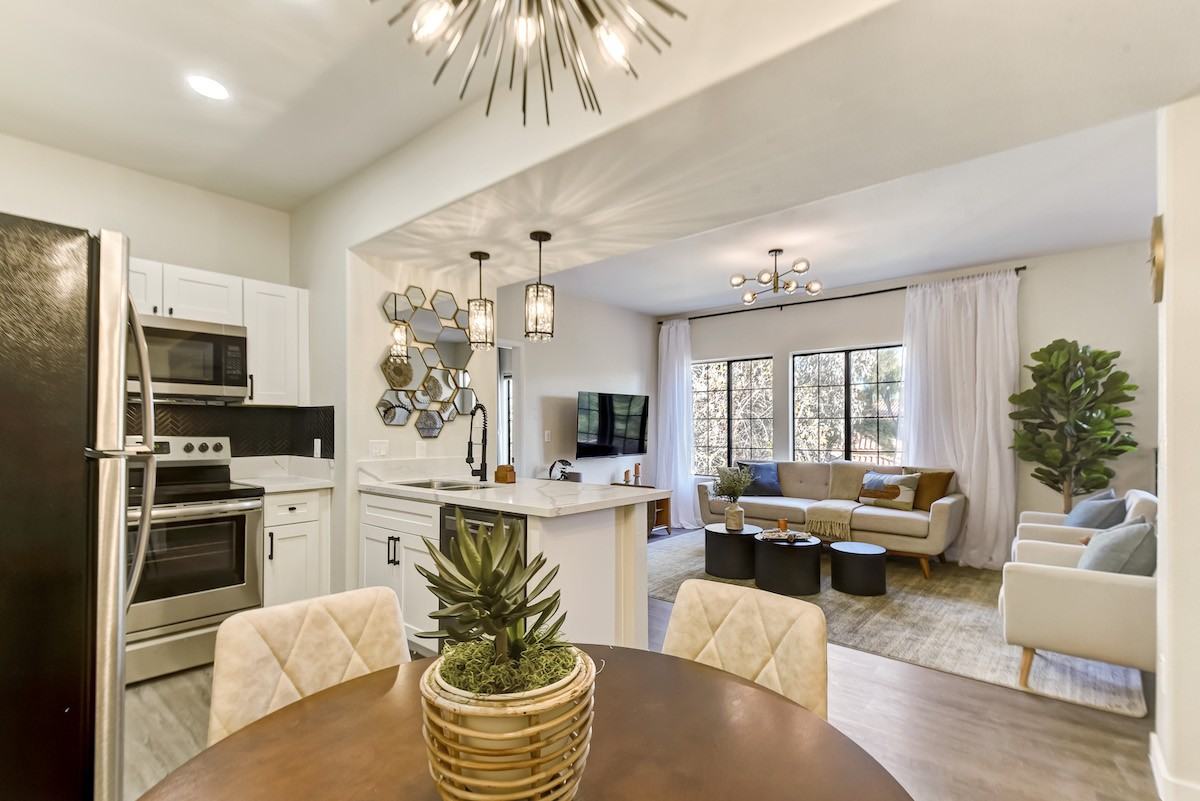 2071 Hussium Hills St #207 - Photo 5 of 23