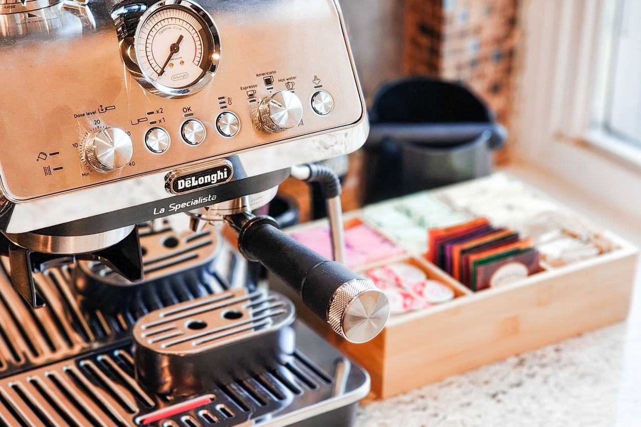 2223 Payne Ter Se - Photo 3 of 17