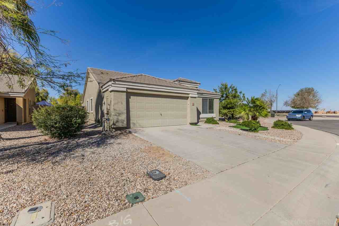 23538 W Grove Cir - Photo 3 of 31