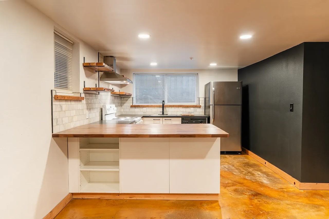 1815 Nw Hoyt St #1 - Photo 7 of 25