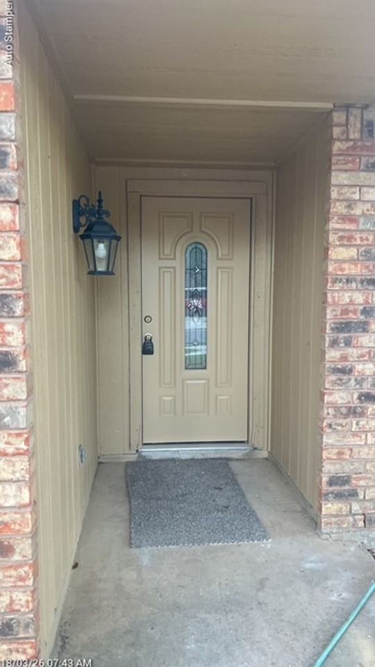 609 Live Oak Dr - Photo 2 of 30