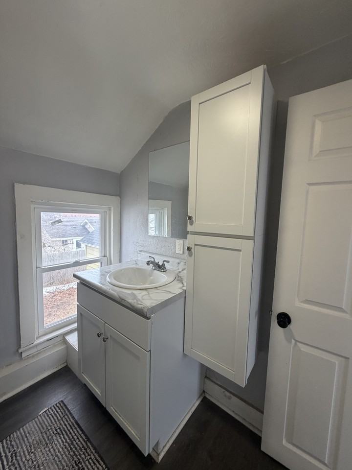 214 S 8th St #2 - Photo 6 of 8