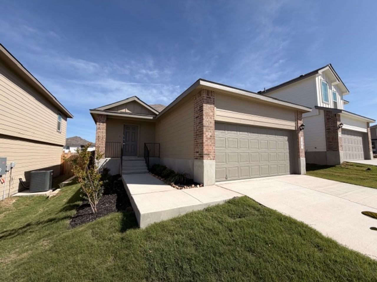 14707 Armstrong Fld - Photo 2 of 19