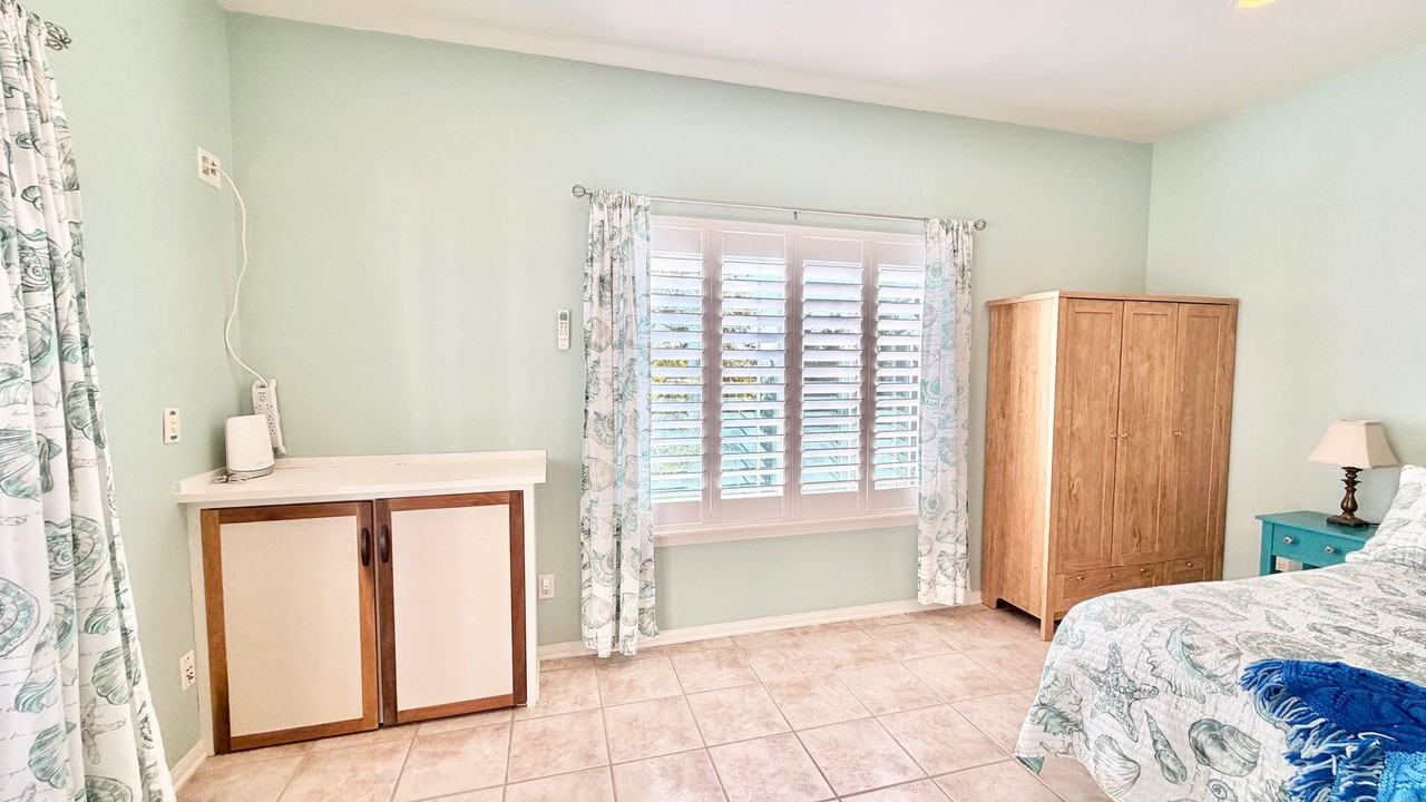 444 444 Futurity Lane Guest Home - Photo 6 of 23