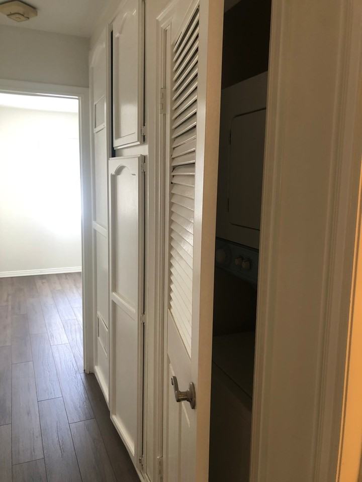 17200 Newhope St #313 - Photo 5 of 13