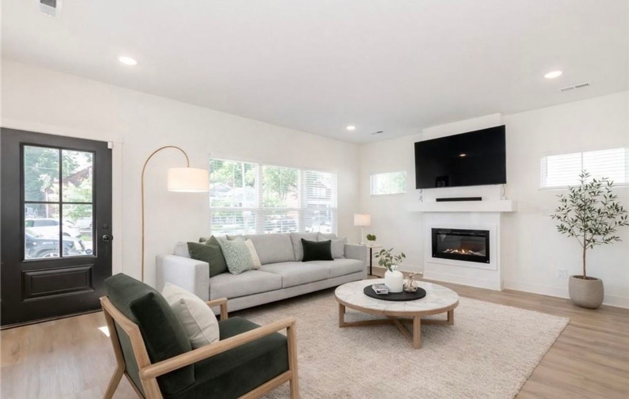 719 E Chestnut St - Photo 2 of 22