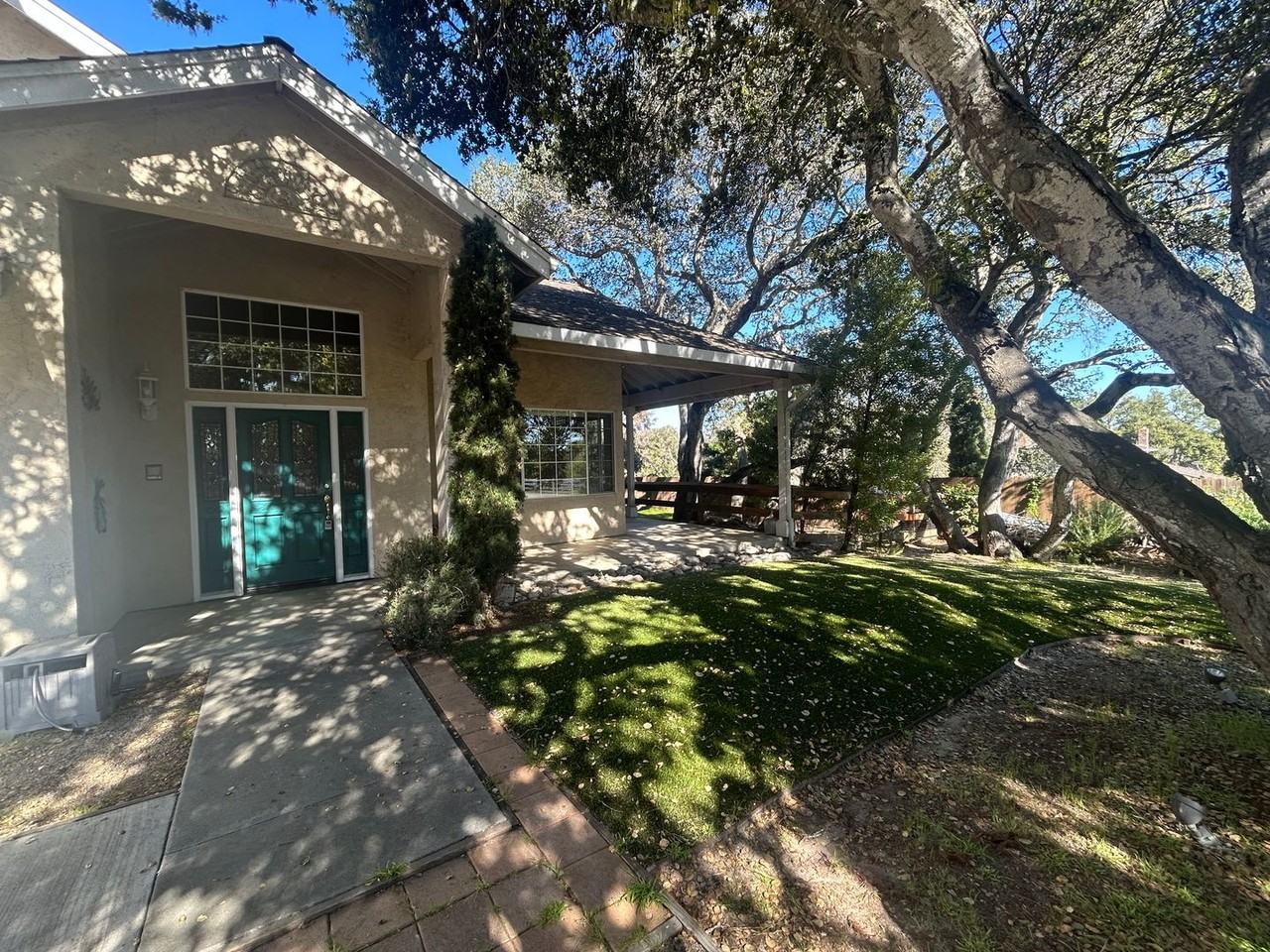 142 Pine Canyon Rd - Photo 3 of 40