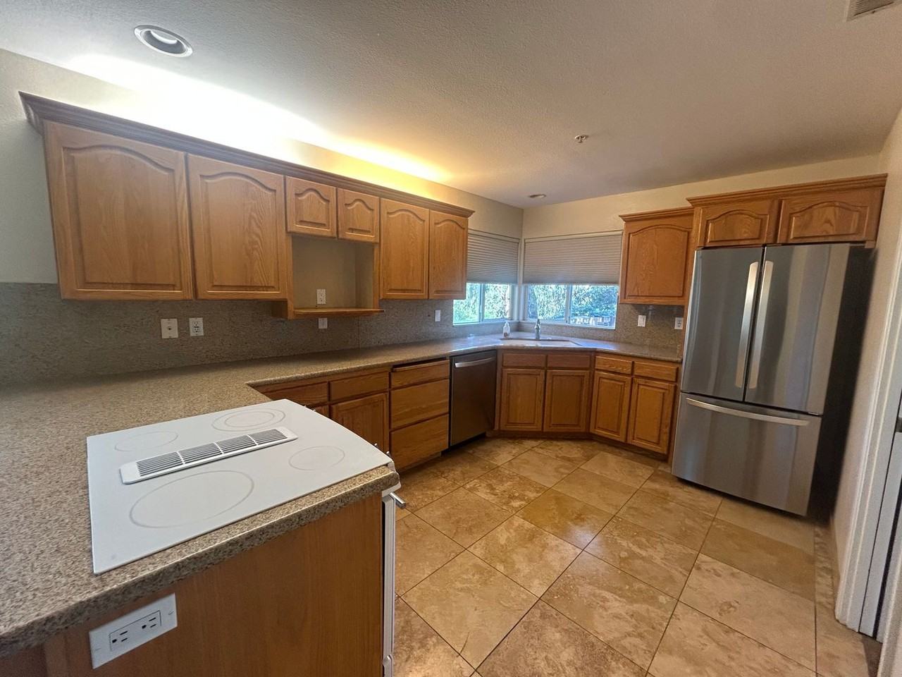 142 Pine Canyon Rd - Photo 5 of 40