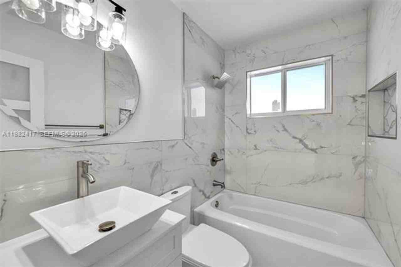 104 Sw 7th St - Photo 5 of 26