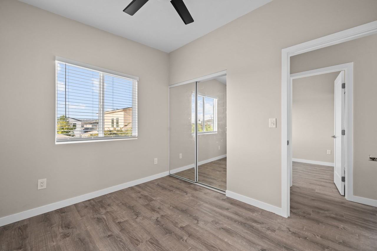 4924 Tierra Baja Way - Photo 7 of 28