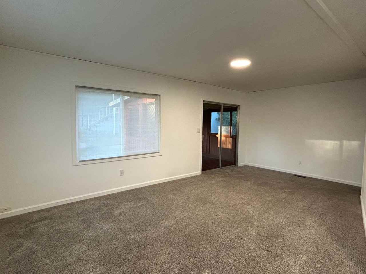 452 Silver Leaf Dr - Photo 3 of 15