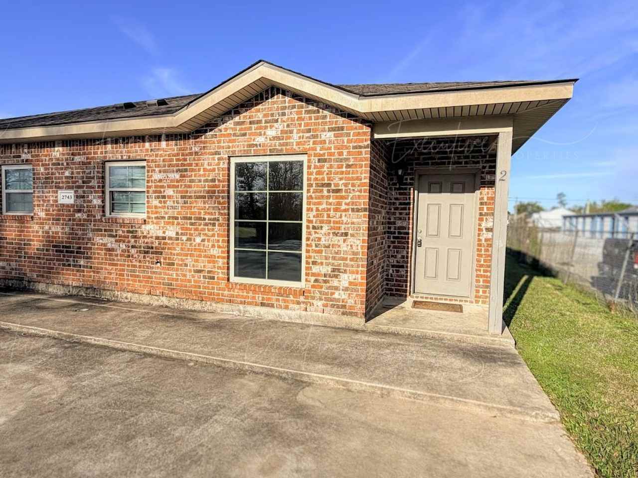 2743 Smith Ferry Rd - Photo 2 of 21