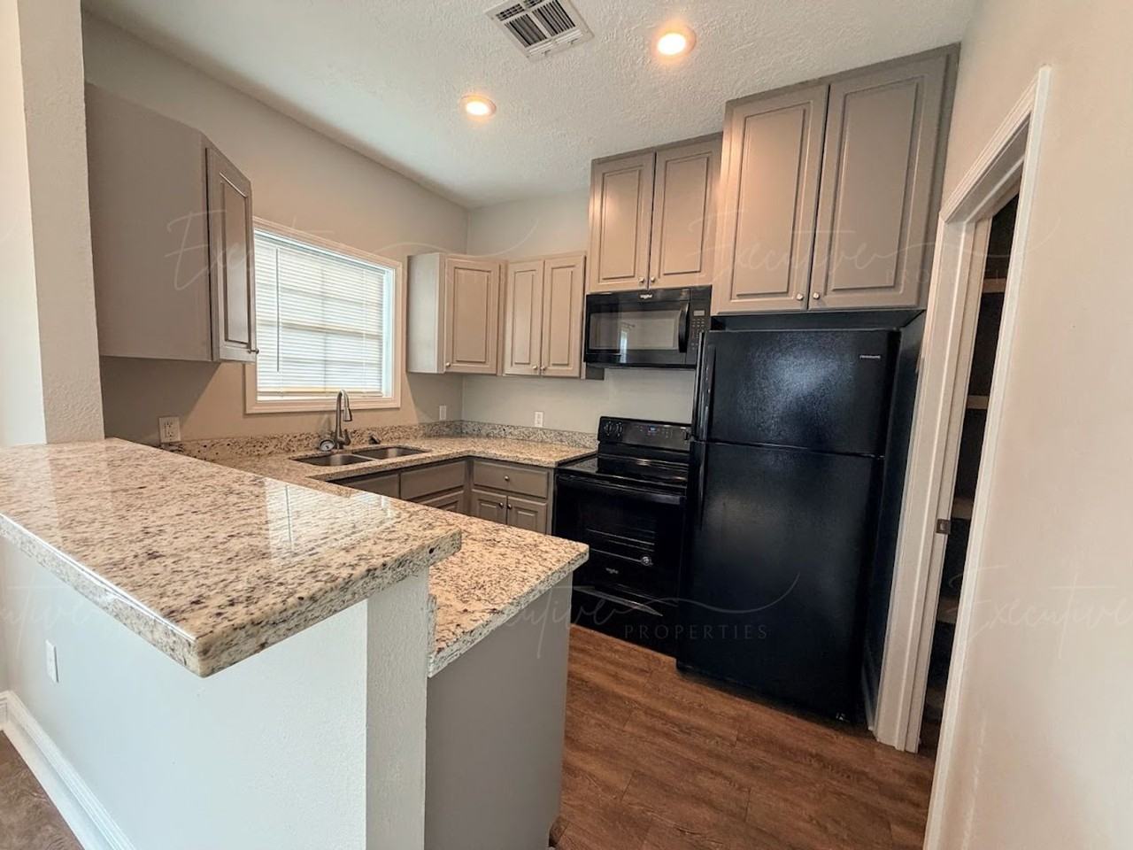 2743 Smith Ferry Rd - Photo 6 of 21