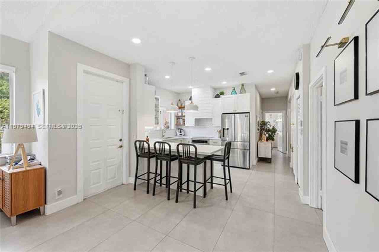 1166 1166 SW 158th Way th 4-6 #6 - Photo 2 of 29