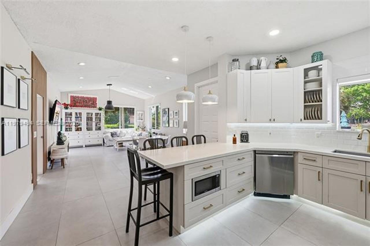 1166 1166 SW 158th Way th 4-6 #6 - Photo 7 of 29