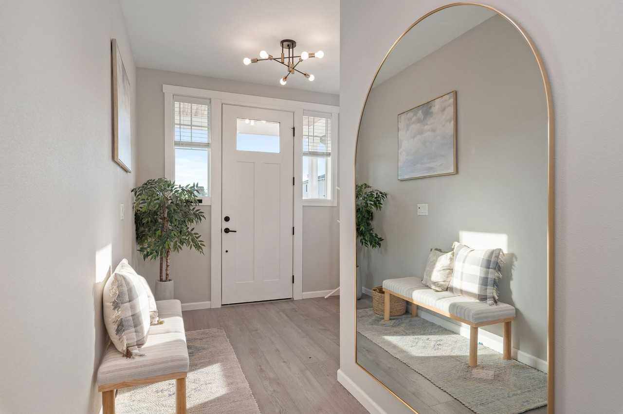 9684 Prospect Pl - Photo 2 of 22