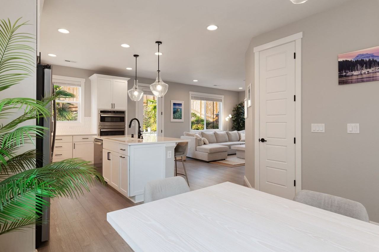 9684 Prospect Pl - Photo 7 of 22