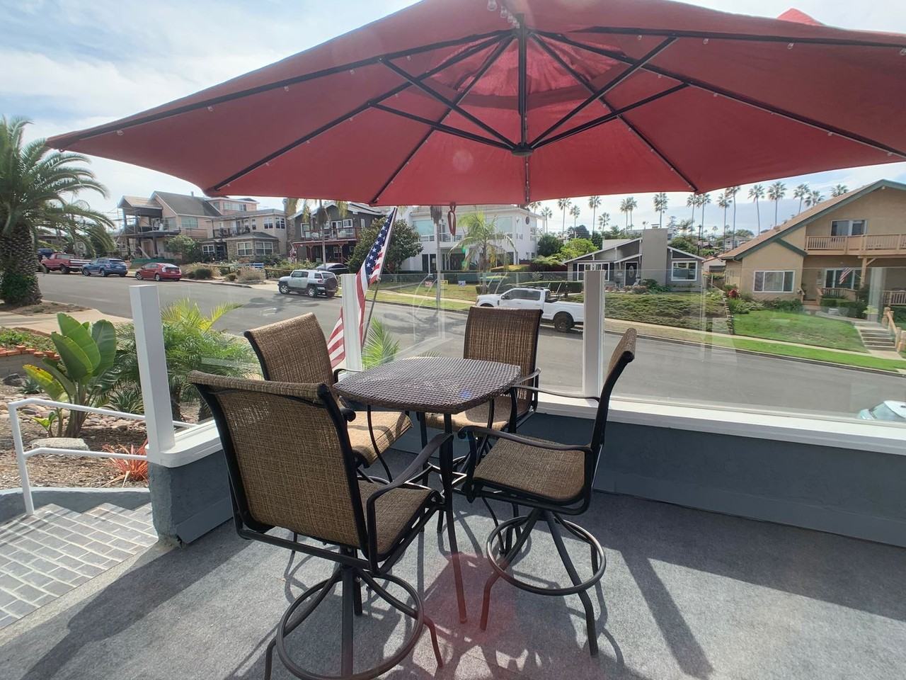 4462 Santa Monica Ave - Photo 5 of 31