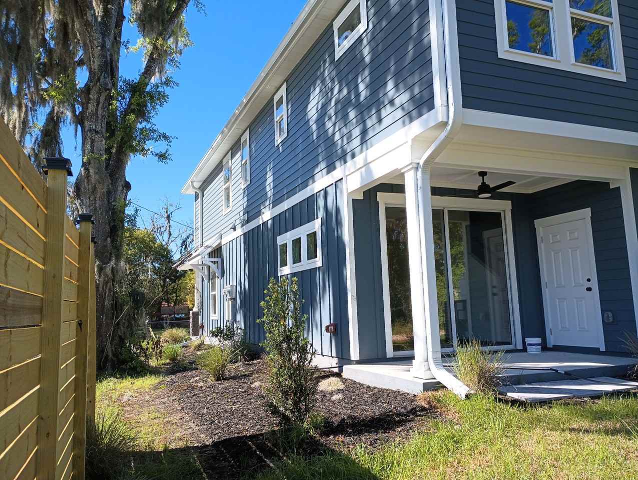 206 W Fox St #NA - Photo 4 of 36