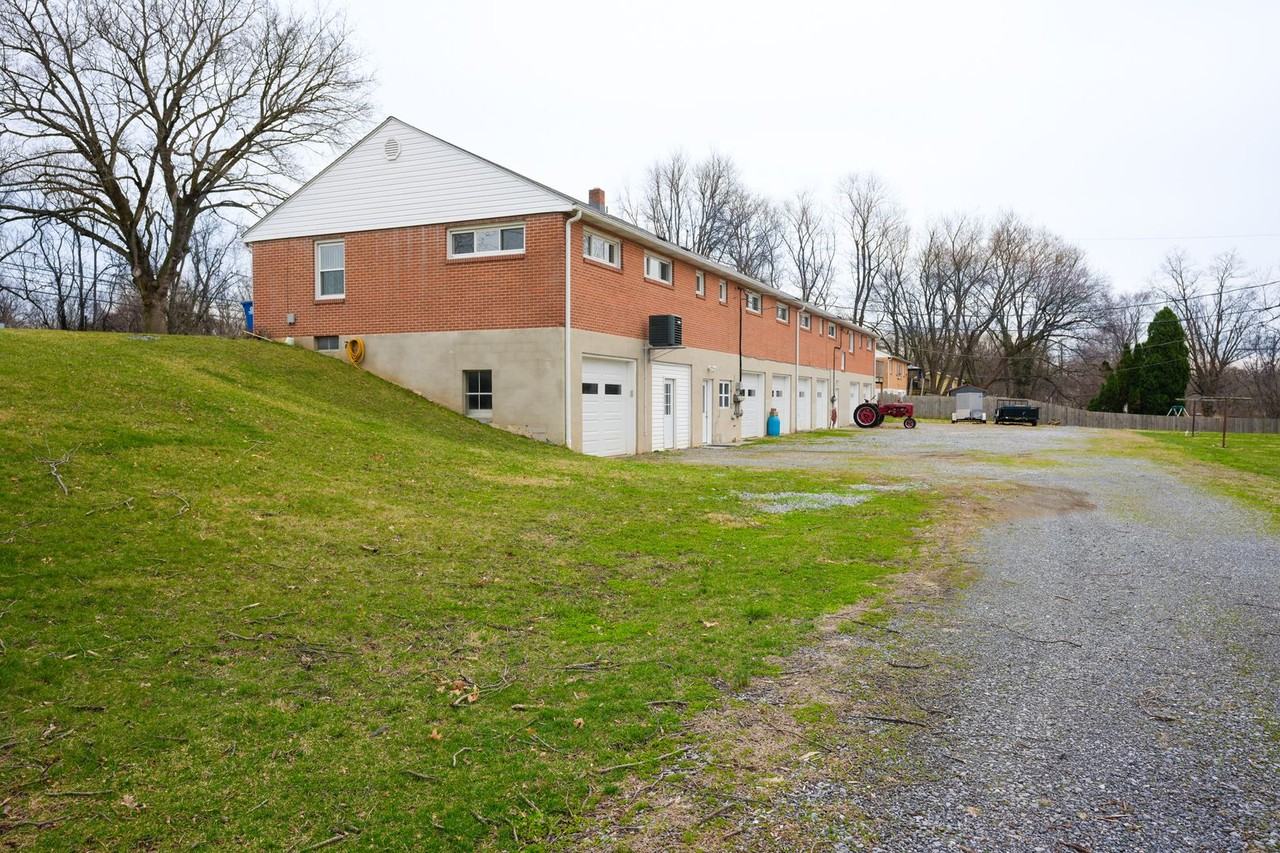 2305 River Rd - Photo 5 of 36