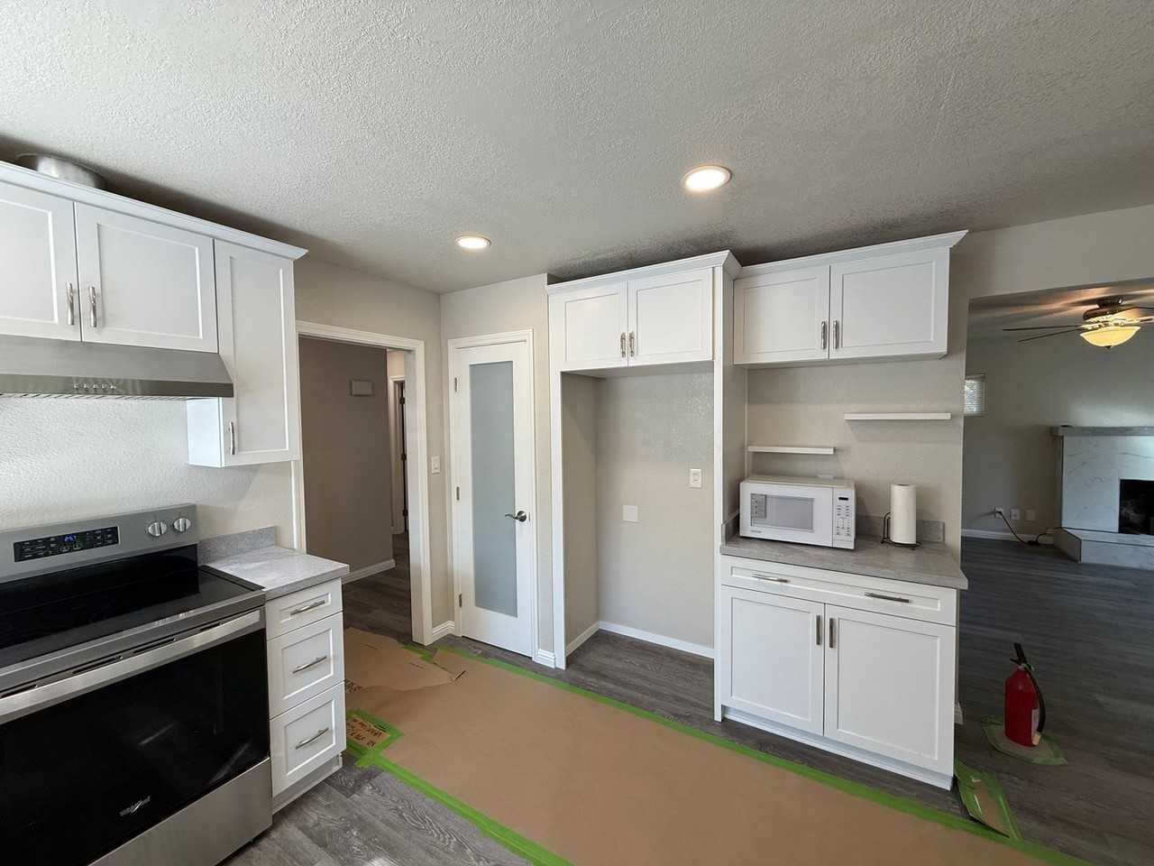 1716 Vicksburg St - Photo 7 of 30