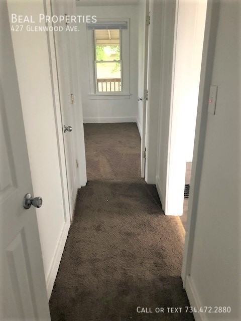 427 Glenwood Ave - Photo 6 of 9