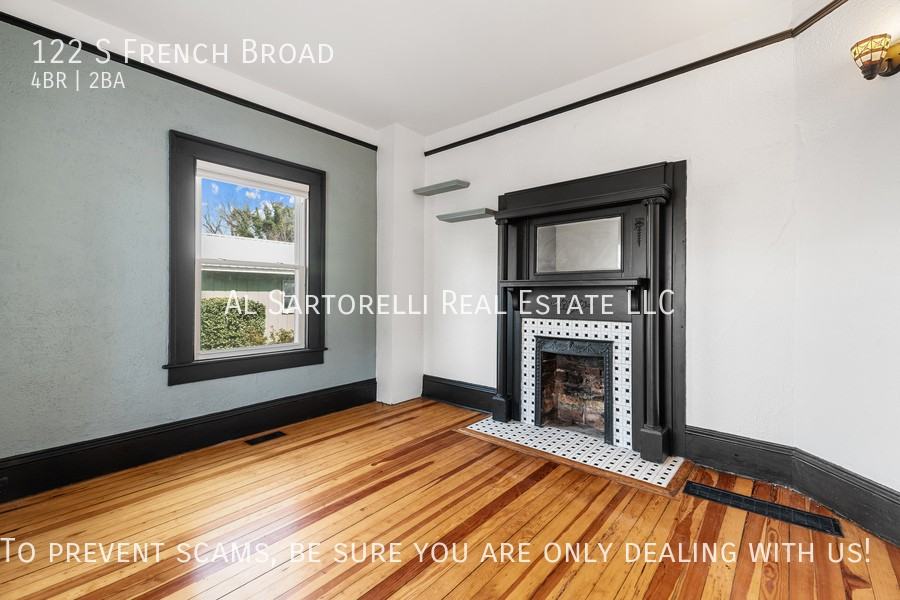 122 S French Broad Ave - Photo 2 of 36