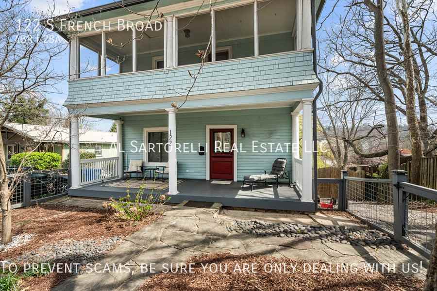 122 S French Broad Ave - Photo 4 of 36