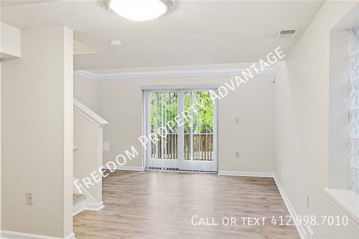 137 Freeland St - Photo 5 of 28