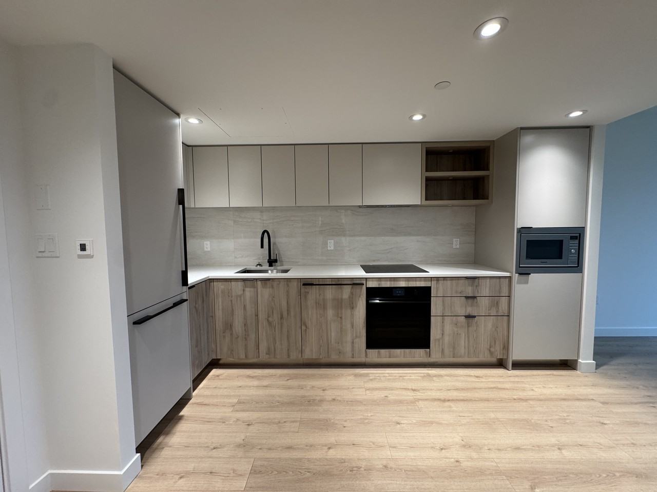 755 Harbourside Drive #410 - Photo 7 of 19