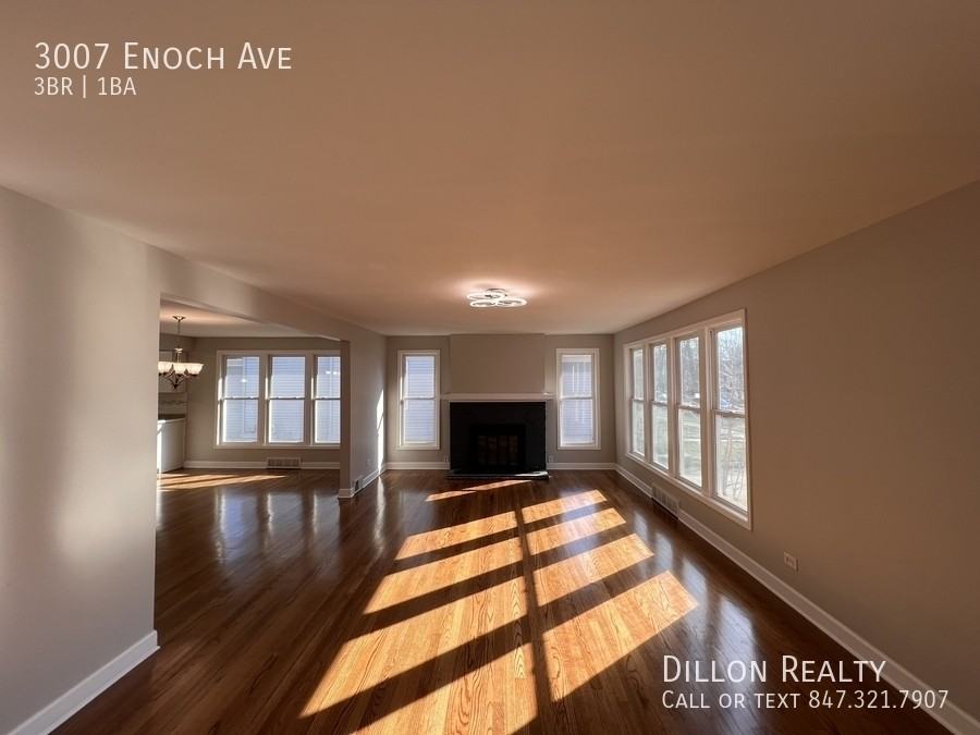 3007 Enoch Ave - Photo 3 of 22