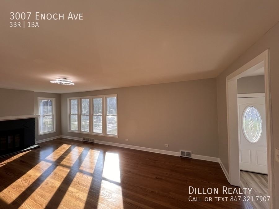 3007 Enoch Ave - Photo 5 of 22