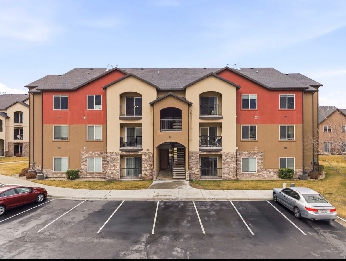 308 S 740 W #204 - Photo 2 of 21