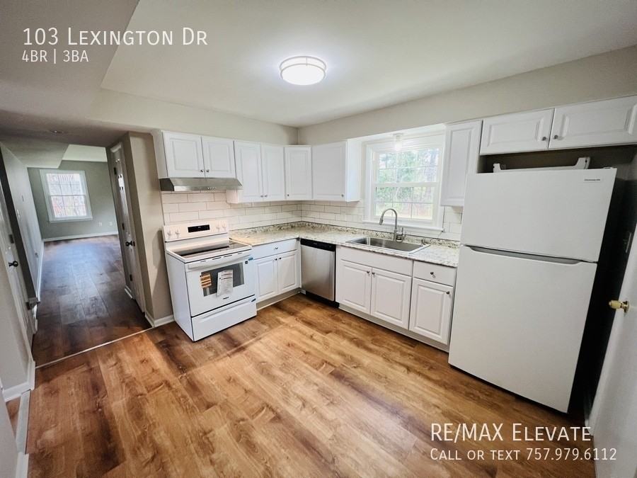 103 Lexington Dr - Photo 3 of 18