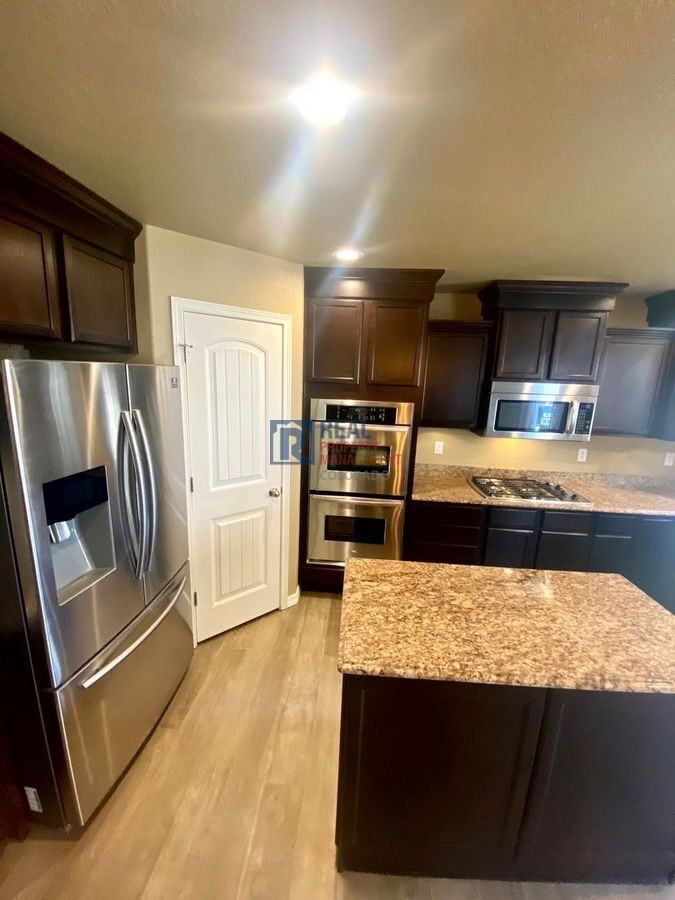 3853 Falconry Dr - Photo 7 of 26