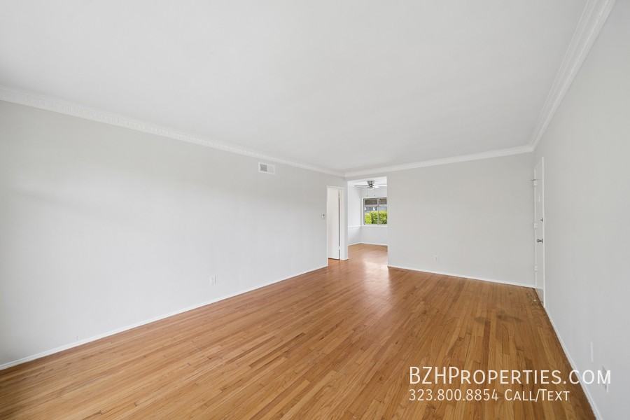 1308 Havenhurst Dr #19 - Photo 3 of 16