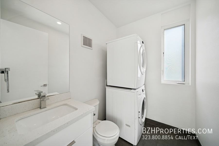 4523 1/2 St Elmo Dr - Photo 7 of 26