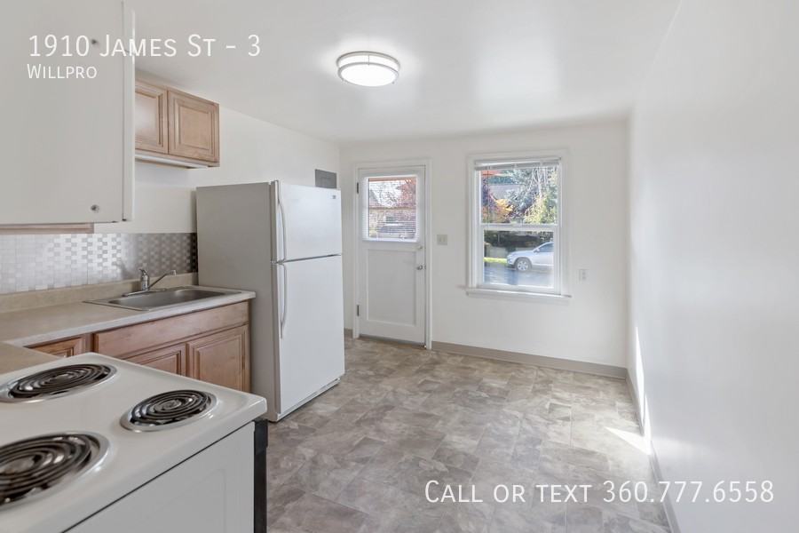 1910 James St #3 - Photo 2 of 10