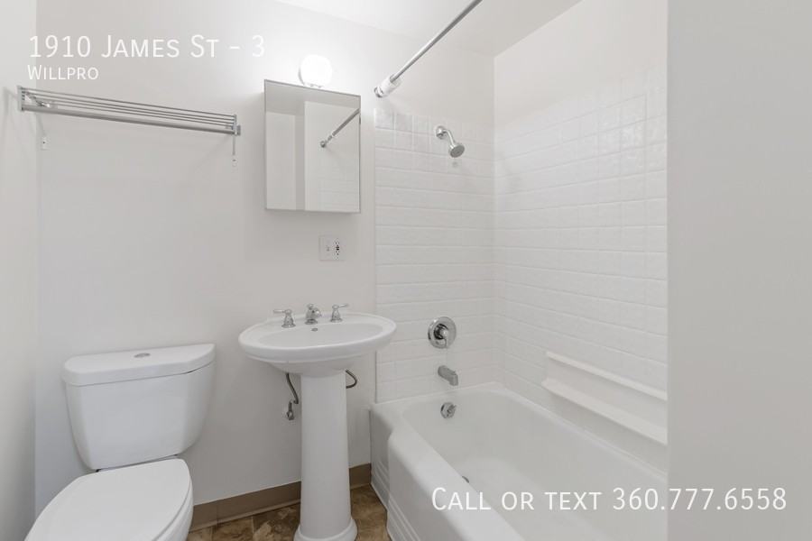 1910 James St #3 - Photo 5 of 10